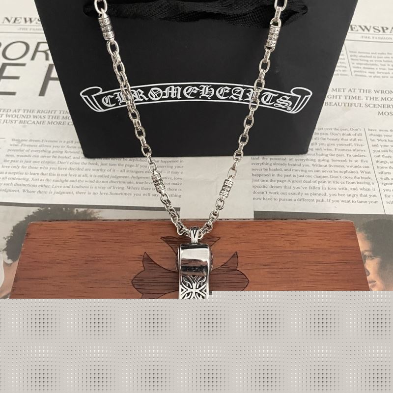 Ch**me He**ts necklaces